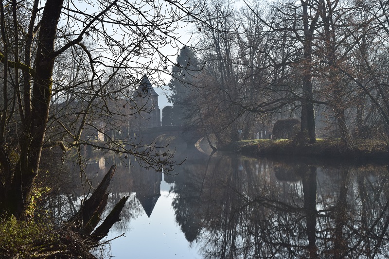 La rivière la Vézère Saint Viance Corrèze La rivière la Vézère Saint Viance Limousin